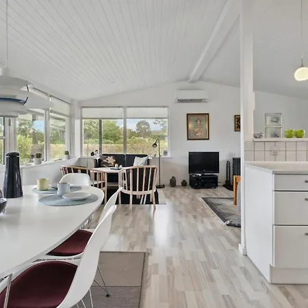 3 Bedroom Stunning In Rudkobing Holiday home