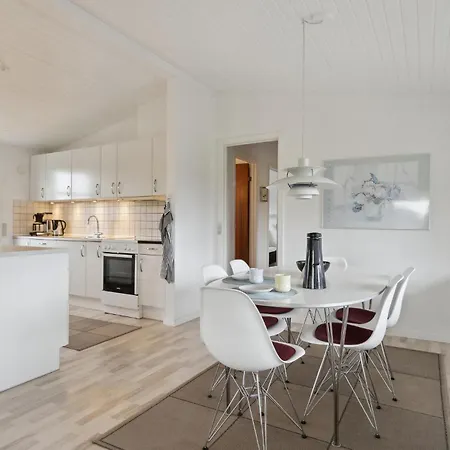 Holiday home 3 Bedroom Stunning In Rudkobing Spodsbjerg