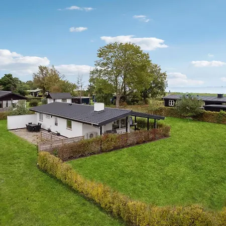 3 Bedroom Stunning In Rudkobing * Spodsbjerg